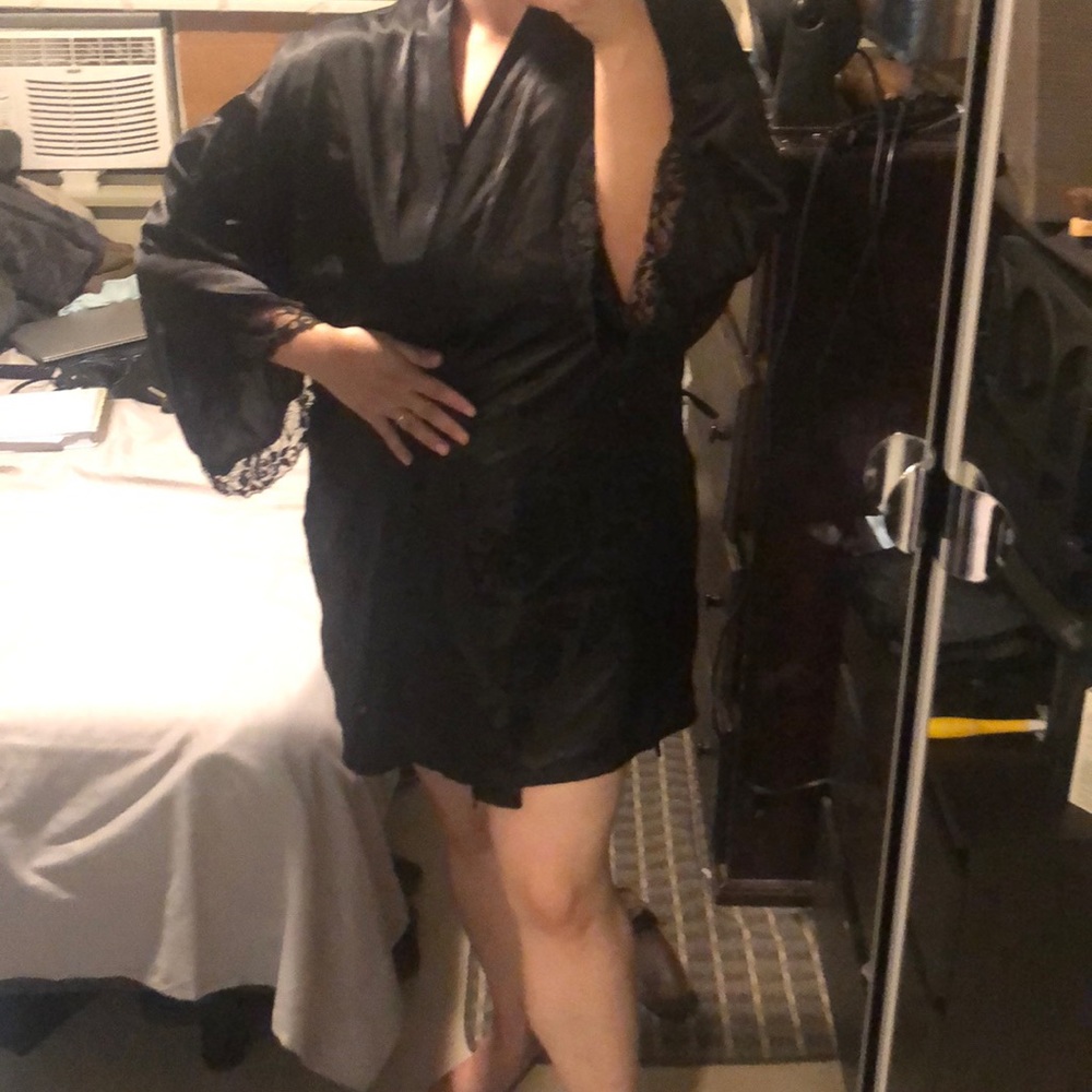 Torrid robe
